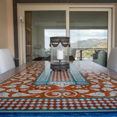 Beautiful Apartment In The Centre Of Taormina Bagian luar foto
