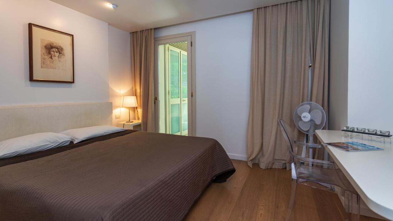 Beautiful Apartment In The Centre Of Taormina Bagian luar foto