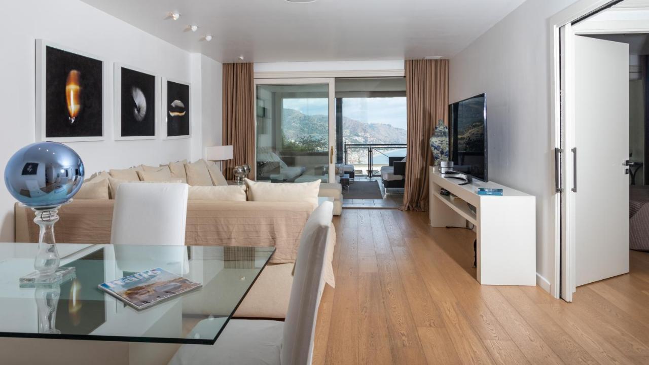 Beautiful Apartment In The Centre Of Taormina Bagian luar foto