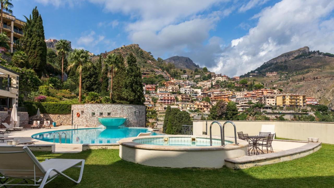 Beautiful Apartment In The Centre Of Taormina Bagian luar foto