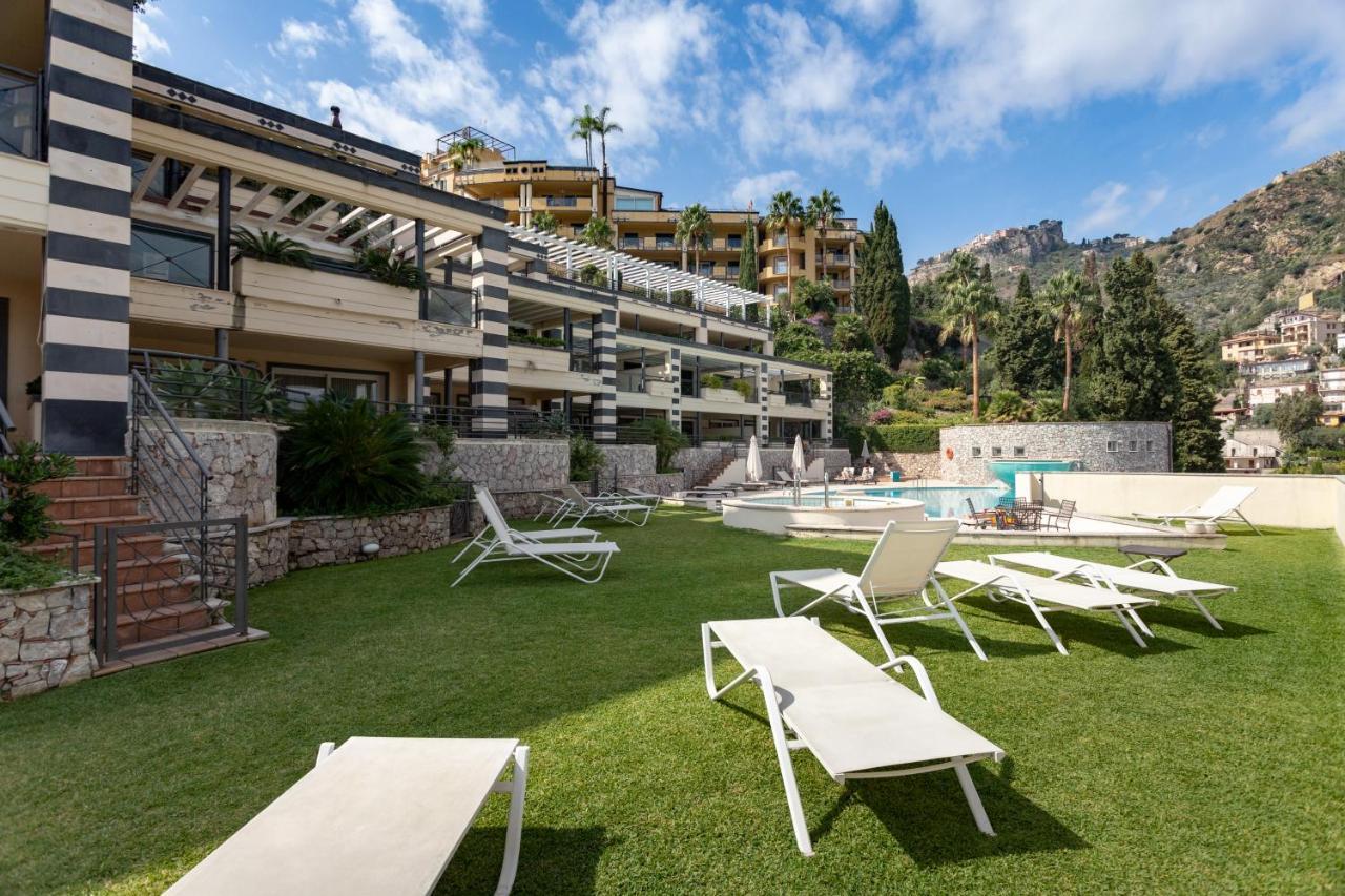 Beautiful Apartment In The Centre Of Taormina Bagian luar foto
